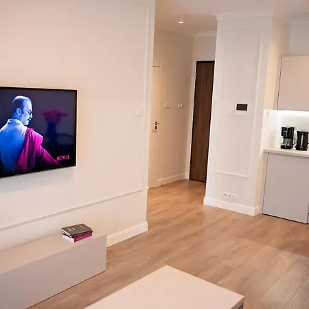 Mennica - Grzybowska 43a * Warszawa